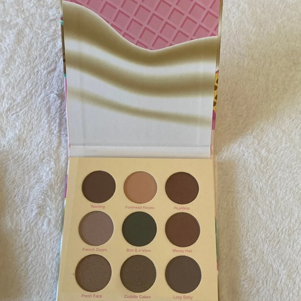 Beauty Bakerie-Breakfast in bed Eyeshadow Palette NWOT